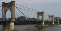 The suspension bridge over the Loire
